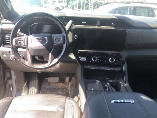 2024 GMC Sierra 2500 AT4