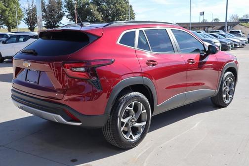 2024 Chevrolet Trax LT