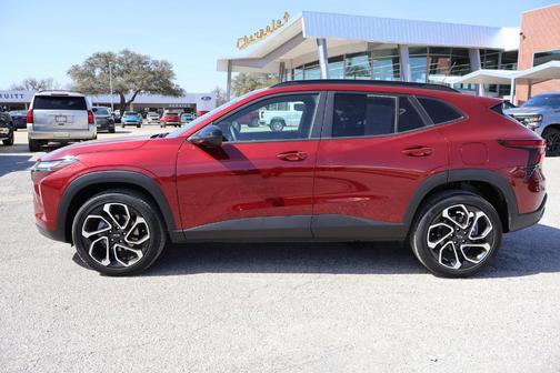 Crimson Metallic 2025 Chevrolet Trax 2RS
