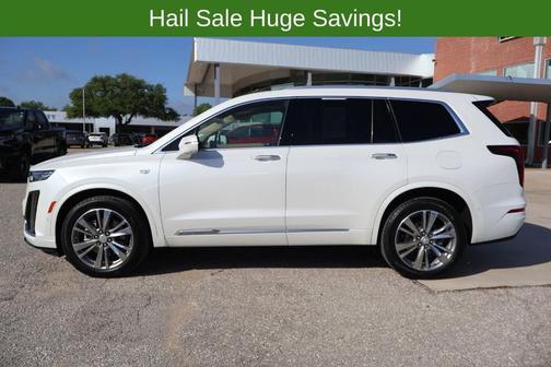 Crystal White Tri-Coat 2022 Cadillac XT6 Premium Luxury AWD