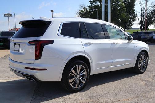 2022 Cadillac XT6 Premium Luxury AWD