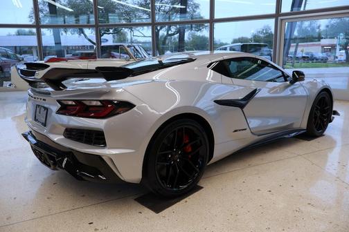 Blade Silver Metallic 2026 Chevrolet Corvette Z06