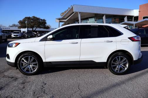 2023 Ford Edge Titanium
