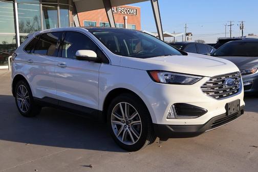 2023 Ford Edge Titanium
