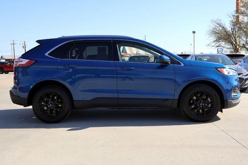 Blue 2022 Ford Edge SEL