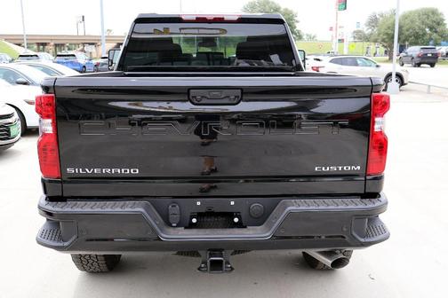 Black 2026 Chevrolet Silverado 2500 Custom