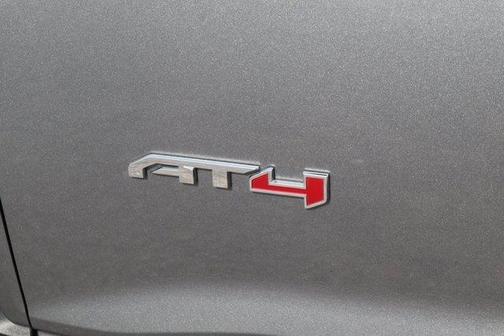 2022 GMC Acadia AT4