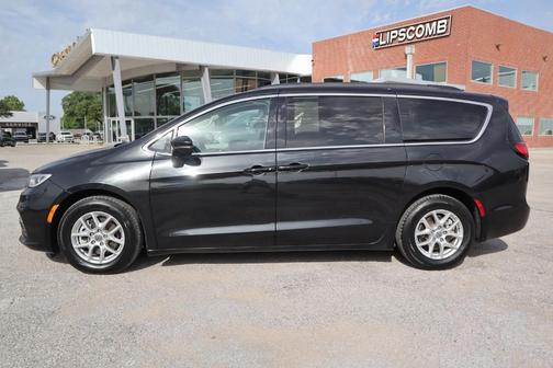 2022 Chrysler Pacifica Touring-L