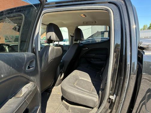 Onyx Black 2022 GMC Canyon Elevation