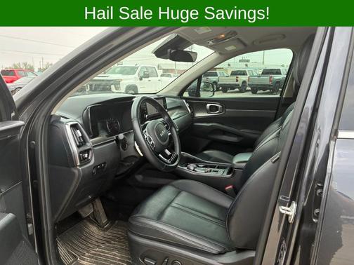 Gray 2022 Kia Sorento Hybrid S