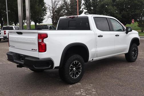 2025 Chevrolet Silverado 1500 ZR2