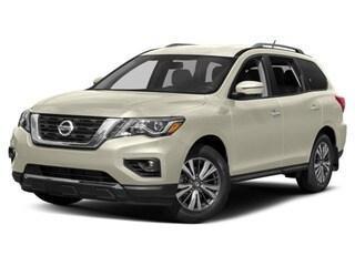 White 2018 Nissan Pathfinder SL
