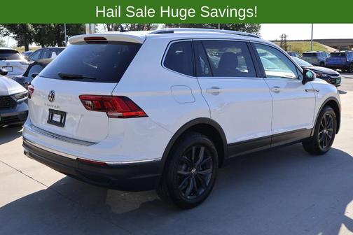 Pure White 2024 Volkswagen Tiguan 2.0T SE