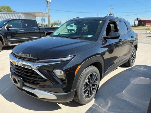 Mosaic Black Metallic 2024 Chevrolet Trailblazer LT