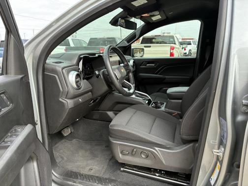 2025 Chevrolet Colorado LT