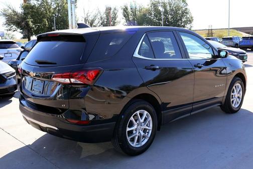 Mosaic Black Metallic 2023 Chevrolet Equinox 1LT