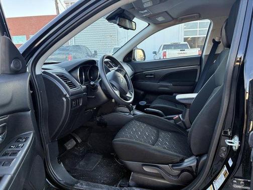 2024 Mitsubishi Outlander Sport 2.0 ES