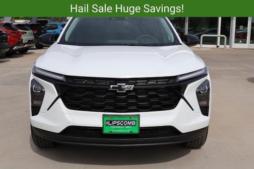 Summit White 2026 Chevrolet Trax LT