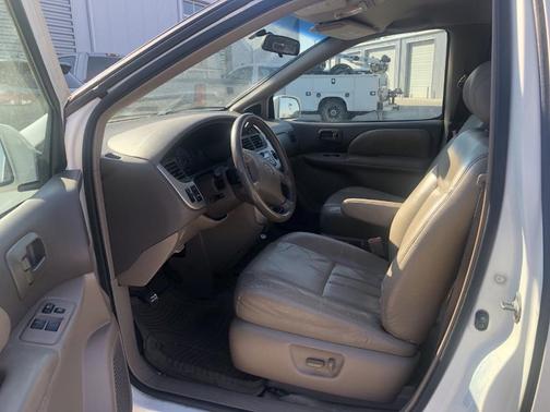 2003 Toyota Sienna LE