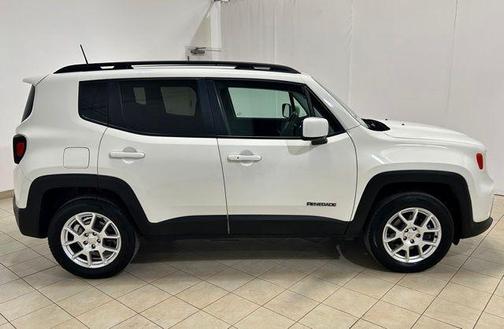 Alpine White Clearcoat 2021 Jeep Renegade Latitude