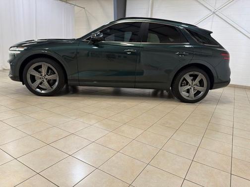Cardiff Green 2022 Genesis GV70 3.5T Sport