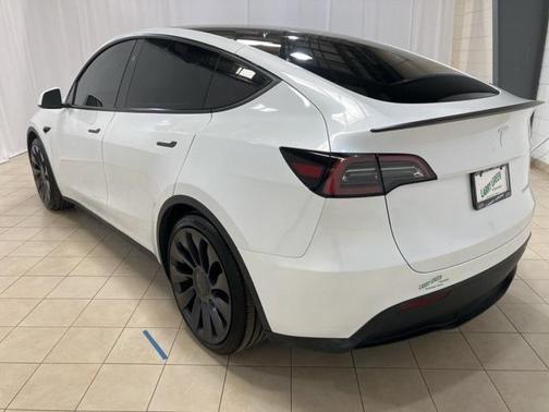2024 Tesla Model Y Performance