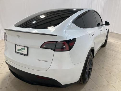 2024 Tesla Model Y Performance