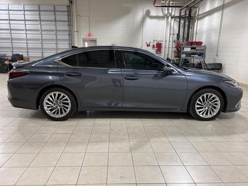 2022 Lexus ES 350 Luxury