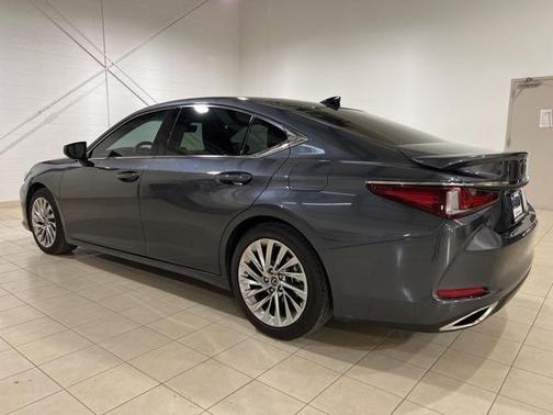2022 Lexus ES 350 Luxury
