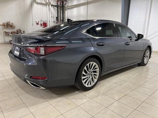 2022 Lexus ES 350 Luxury