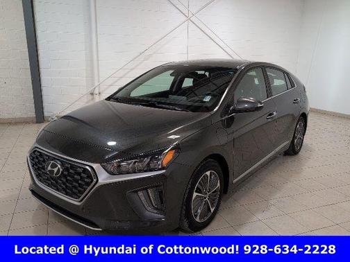 2022 Hyundai IONIQ Plug-In Hybrid Limited