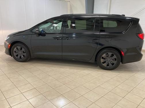 2020 Chrysler Pacifica Hybrid Limited