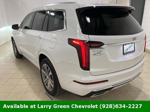 2025 Cadillac XT6 Premium Luxury FWD