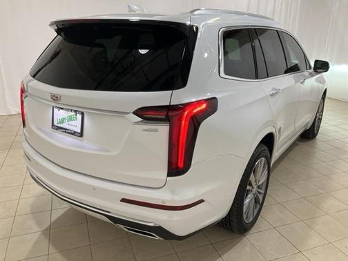 2025 Cadillac XT6 Premium Luxury FWD