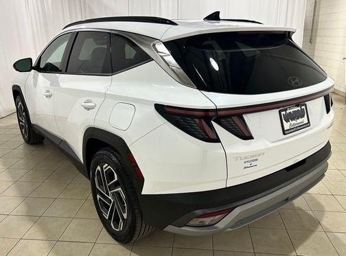 Pearl 2026 Hyundai TUCSON Hybrid Limited