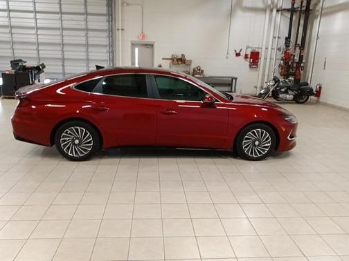 2023 Hyundai SONATA Hybrid Limited