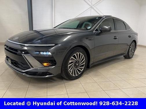 2025 Hyundai SONATA Hybrid Limited
