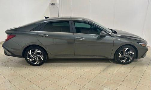 Amazon Gray 2024 Hyundai ELANTRA Limited