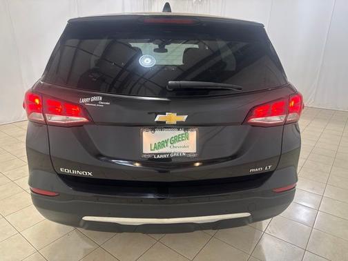 Mosaic Black Metallic 2024 Chevrolet Equinox LT