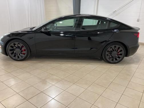 2023 Tesla Model 3 Performance