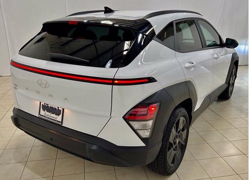 Atlas White 2026 Hyundai KONA SEL Sport