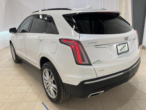 2022 Cadillac XT5 Sport