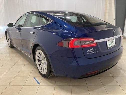 2016 Tesla Model S 90D