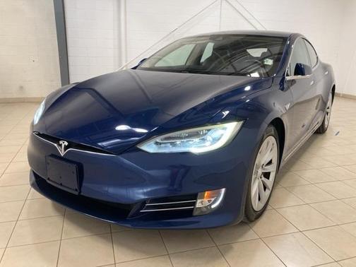 2016 Tesla Model S 90D