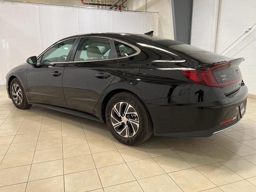 2023 Hyundai SONATA Hybrid Blue