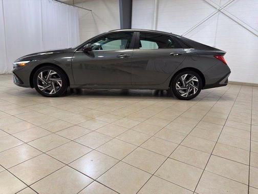 Amazon Gray 2026 Hyundai ELANTRA Limited