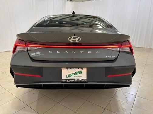 Amazon Gray 2026 Hyundai ELANTRA Limited