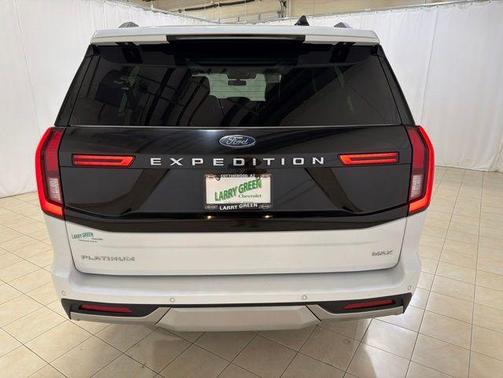 Oxford White 2025 Ford Expedition Max Platinum