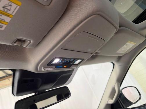 Oxford White 2025 Ford Expedition Max Platinum