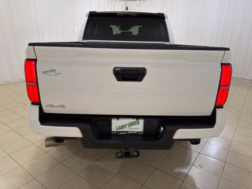 Ice 2025 Toyota Tacoma SR5